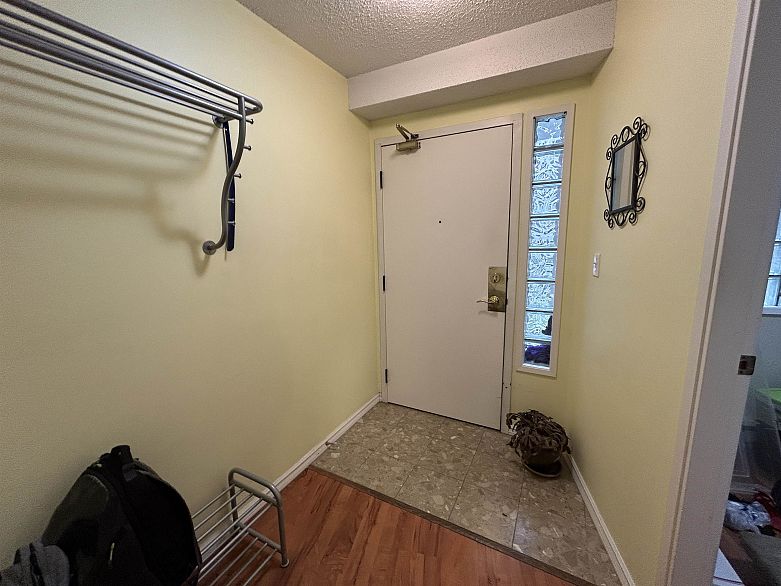 209 1705 Nelson Street