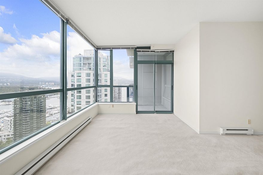 2605 1239 W Georgia Street