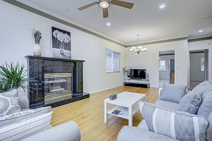 2529 Franklin Street