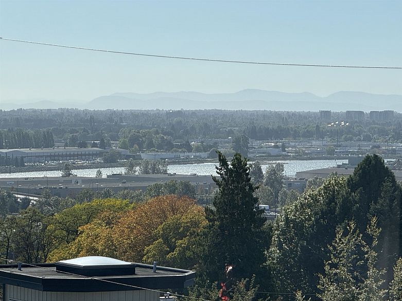 7689 Jasper Crescent