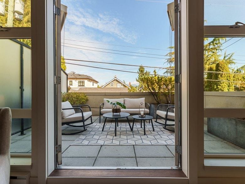 103 4463 W 10th Avenue