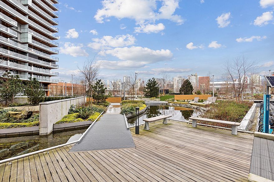 911 1768 Cook Street