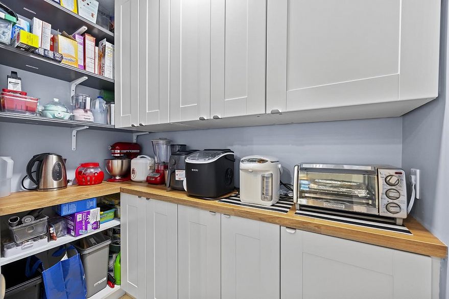 605 888 Pacific Street