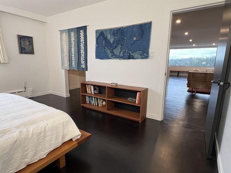 901 710 Chilco Street