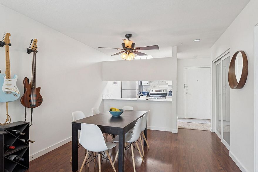 303 189 E 16th Avenue