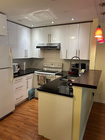 209 1705 Nelson Street