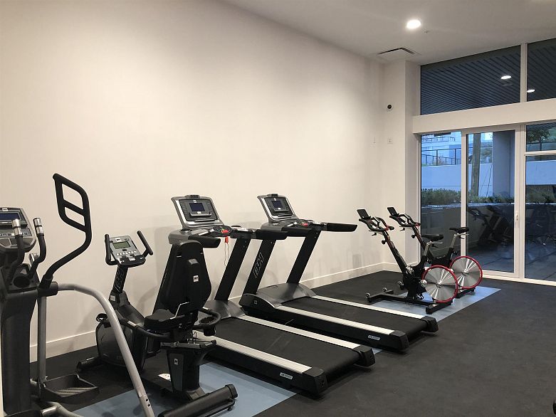 805 1708 Ontario Street