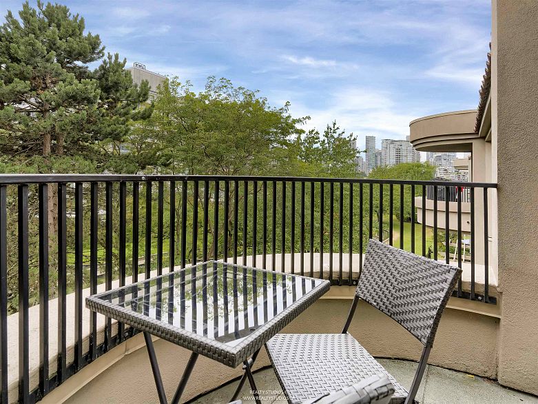 401 525 Wheelhouse Square