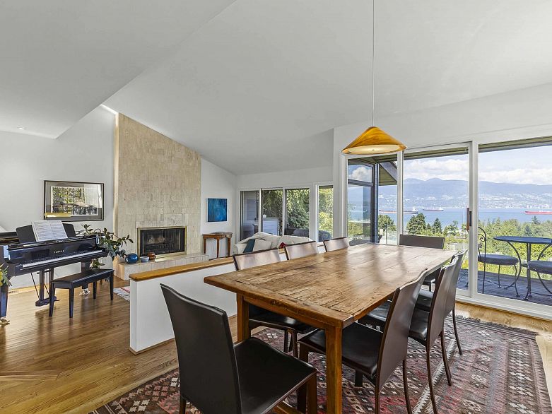 1 1980 Sasamat Street