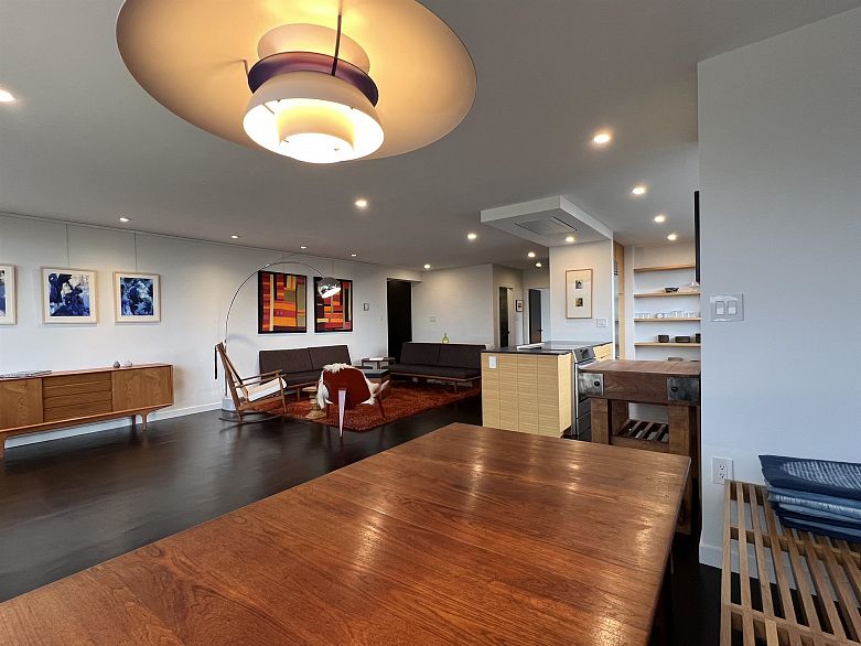 901 710 Chilco Street