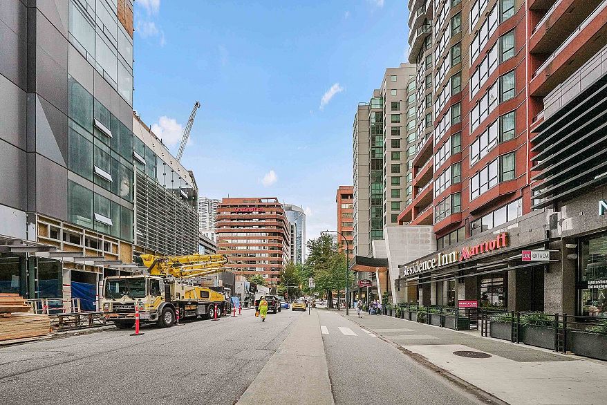 204 1252 Hornby Street