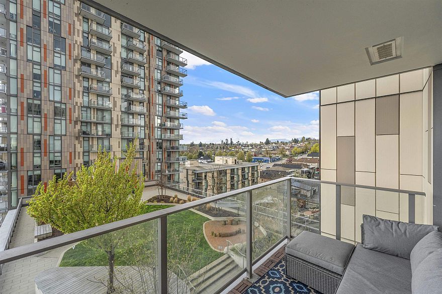 807 8181 Chester Street