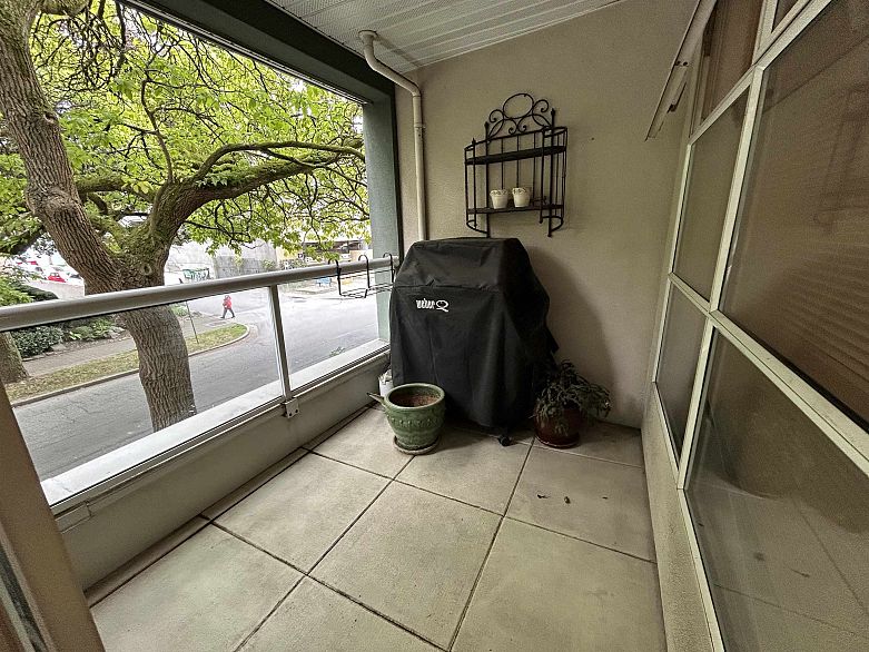 209 1705 Nelson Street