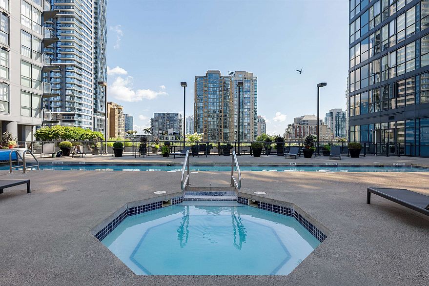 2903 1199 Seymour Street