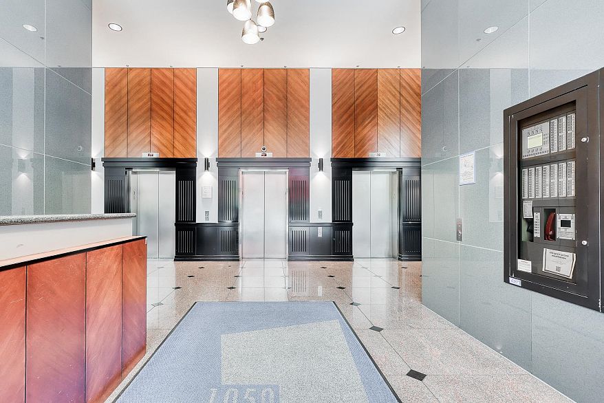 1705 1050 Burrard Street