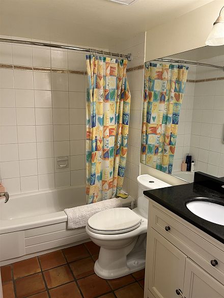 209 1705 Nelson Street