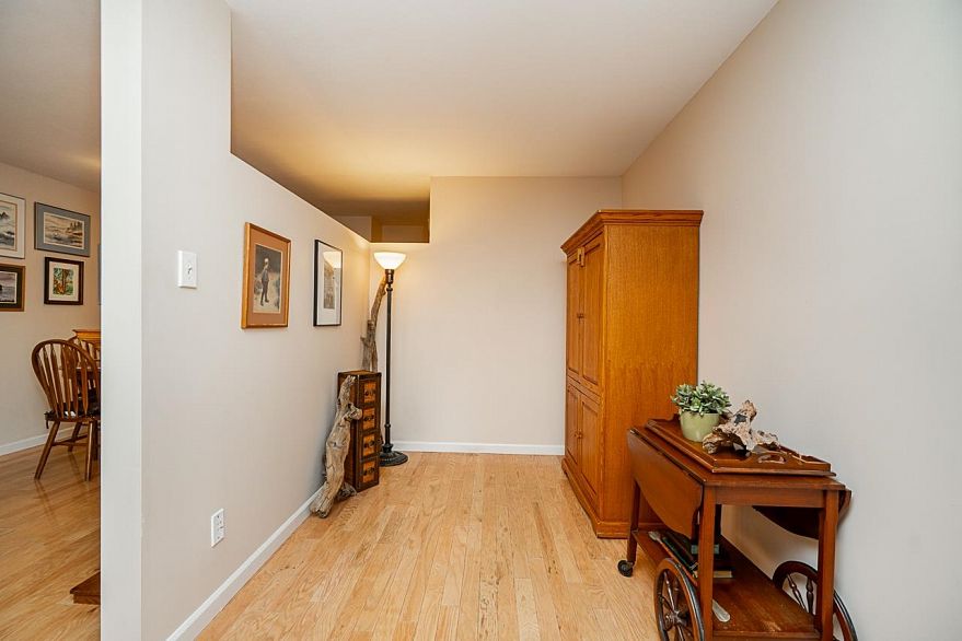 103 1540 Mariner Walk