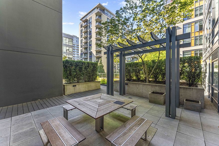 516 1783 Manitoba Street