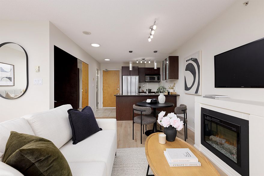 2903 1199 Seymour Street