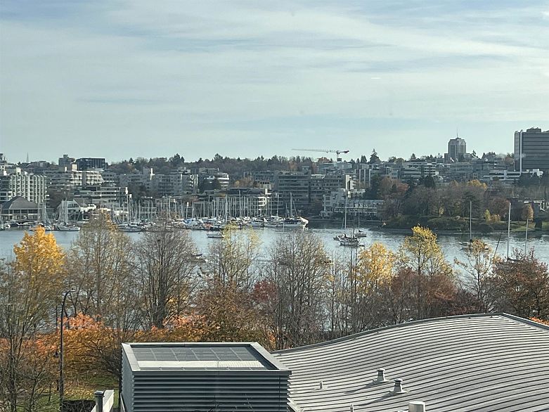 601 1408 Strathmore Mews