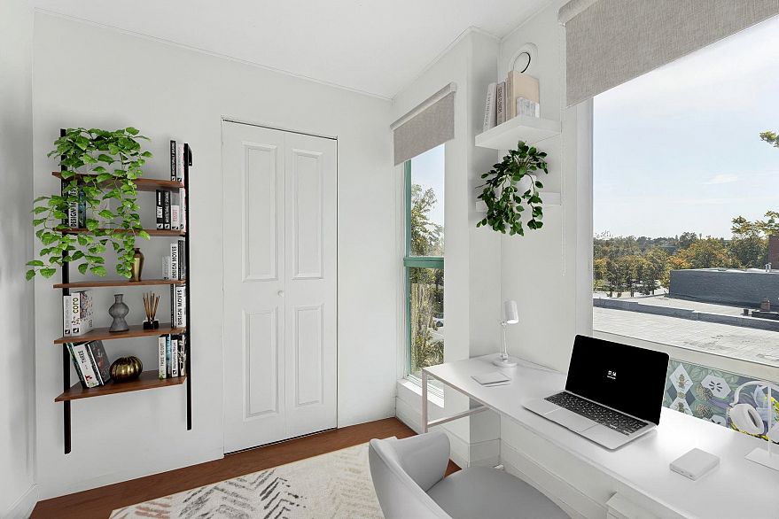 303 189 E 16th Avenue