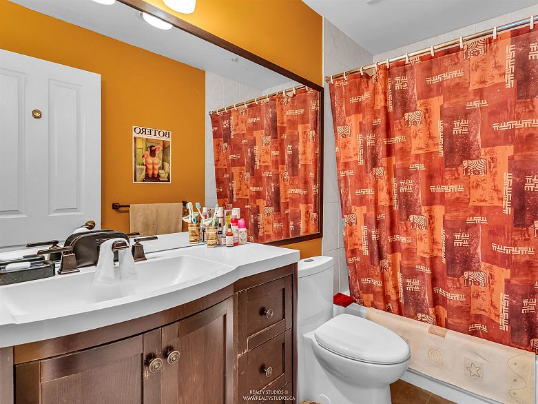 401 525 Wheelhouse Square