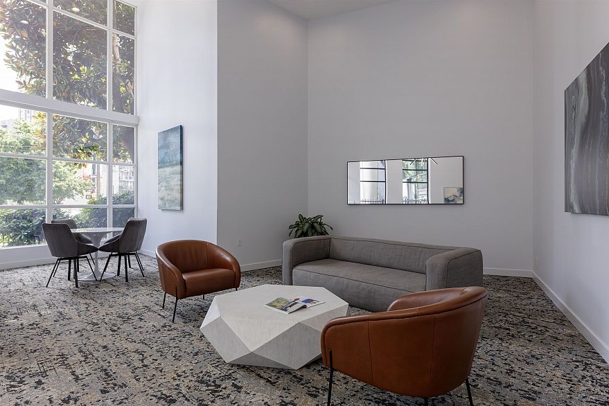 2903 1199 Seymour Street