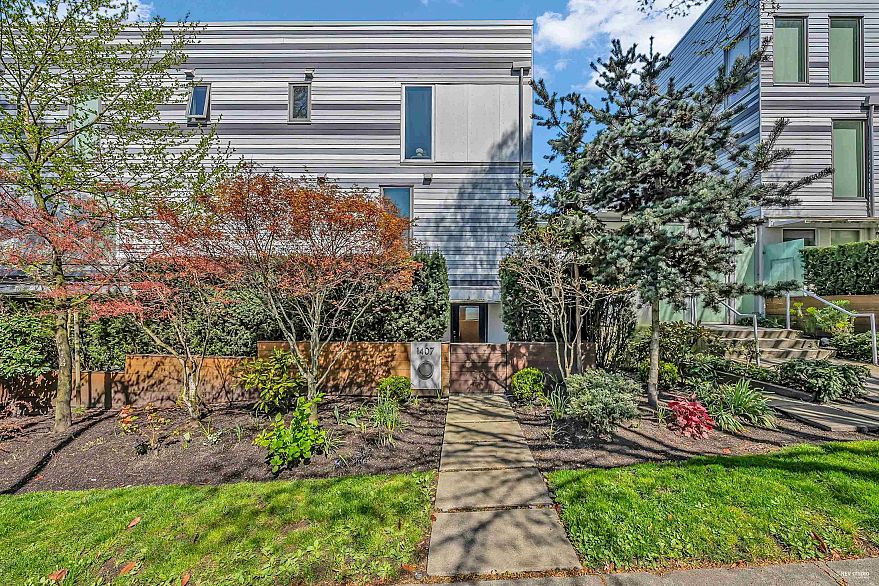 1407 East 1st Street