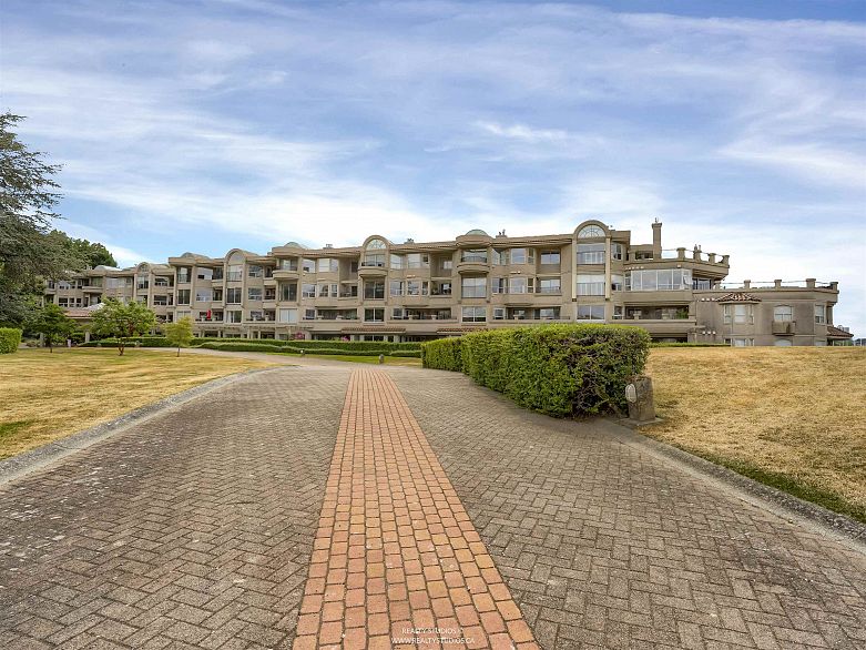 401 525 Wheelhouse Square