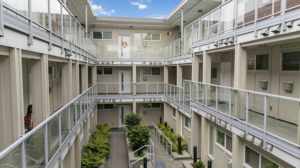 PH8 1838 Renfrew Street