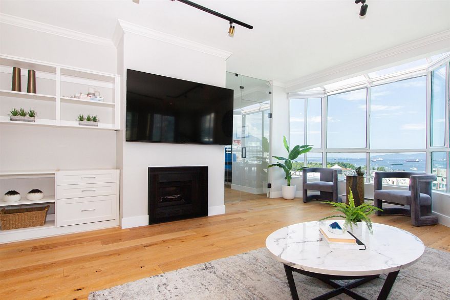 2301 1500 Howe Street