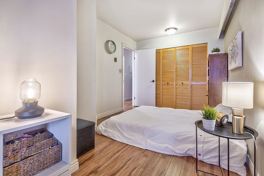 204 1082 W 8th Avenue