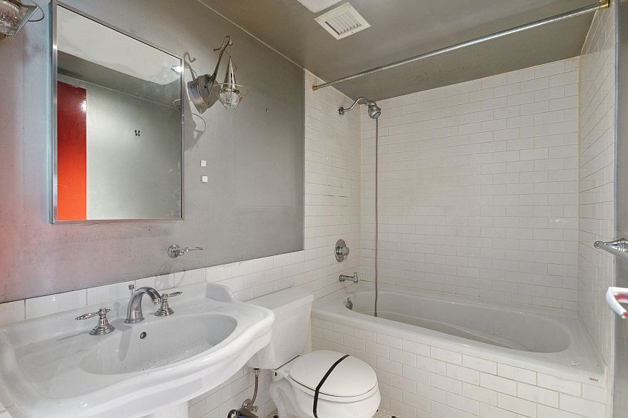 301 55 Alexander Street