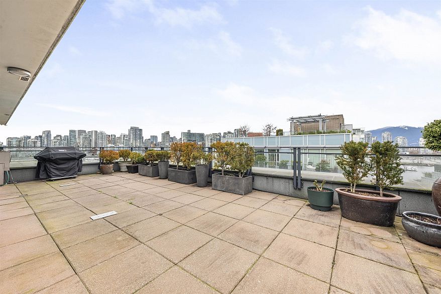 1108 181 W 1st Avenue