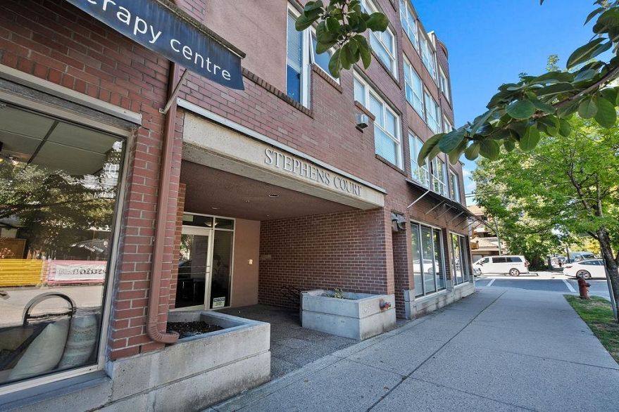 208 2025 Stephens Street