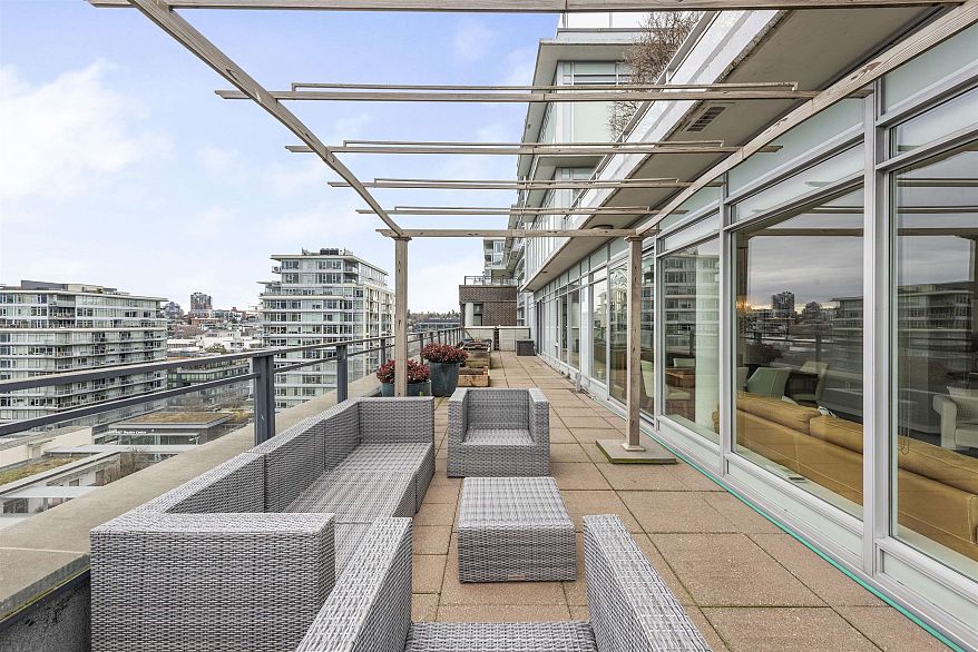 1108 181 W 1st Avenue