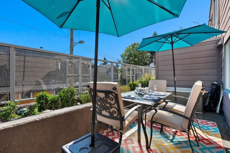 208 2025 Stephens Street