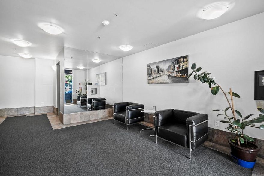 208 2025 Stephens Street