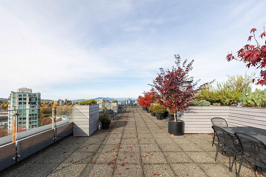 315 1445 Marpole Avenue