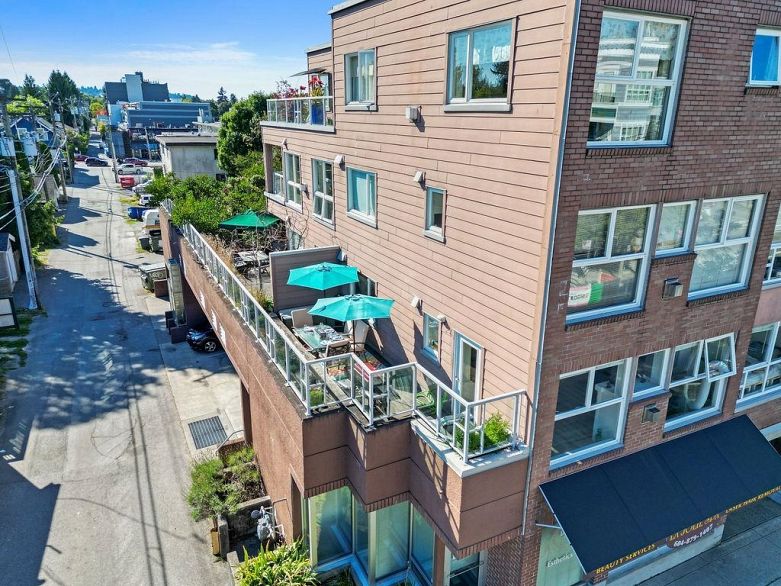 208 2025 Stephens Street