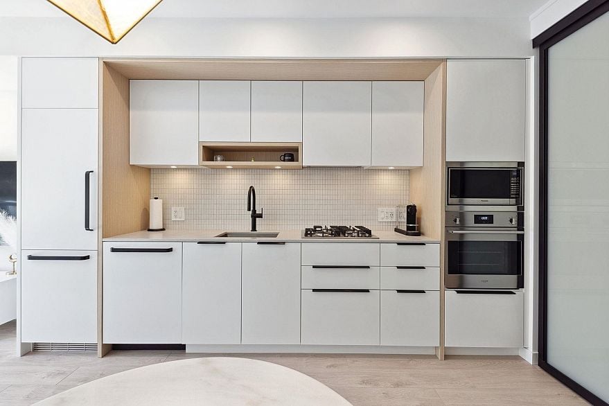 316 2520 Guelph Street