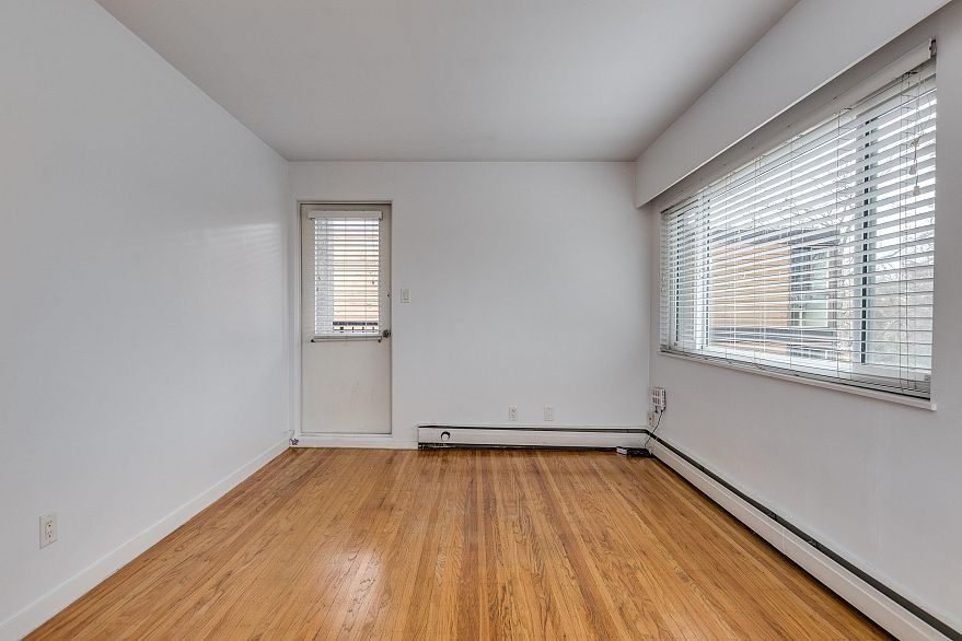 303 1985 W 8TH AVENUE, Vancouver BC V6J 1W2