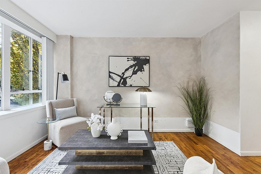 315 1445 Marpole Avenue