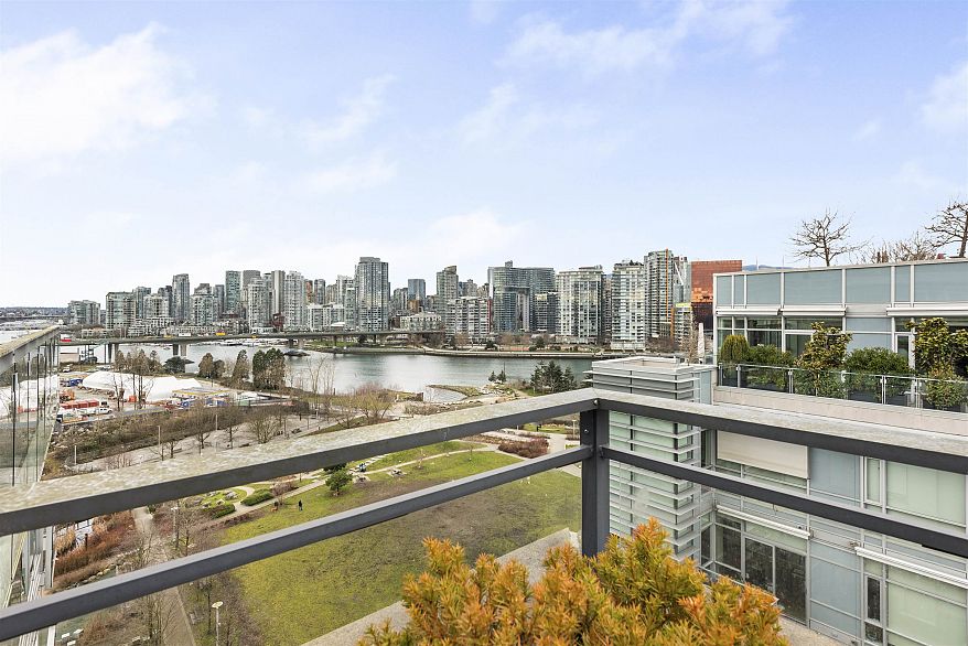 1108 181 W 1st Avenue