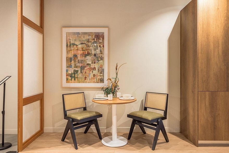 419 133 W 49th Avenue