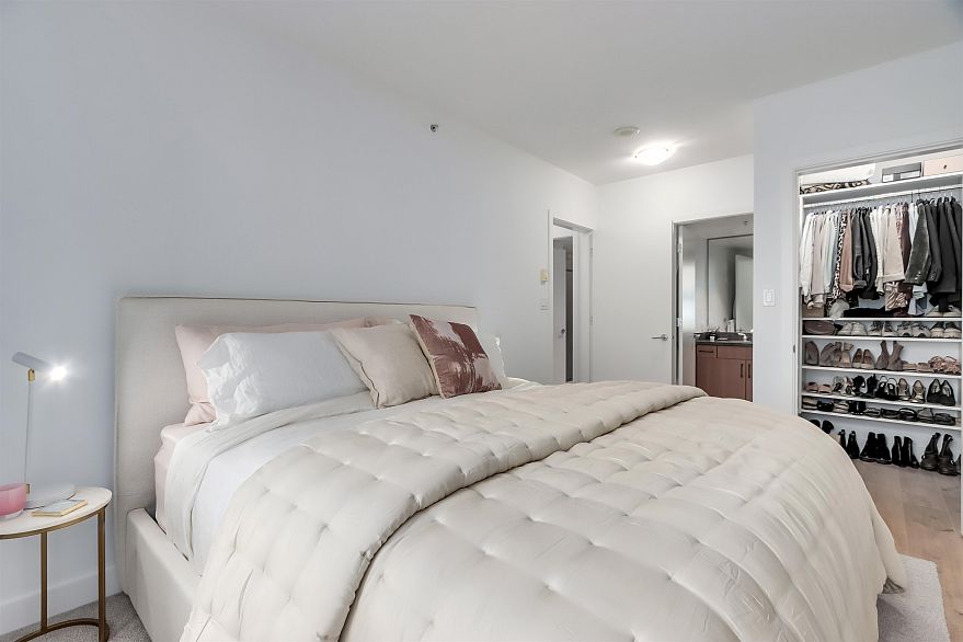 310 1450 W 6th Avenue