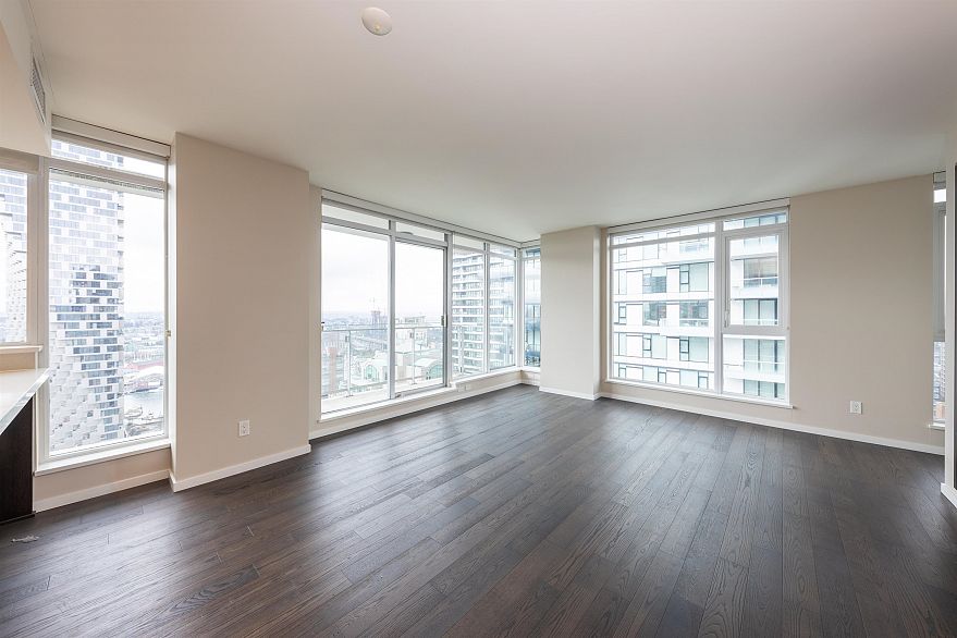 2707 1351 Continental Street