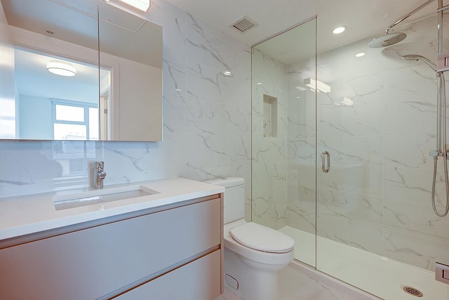 1502 8188 Fraser Street