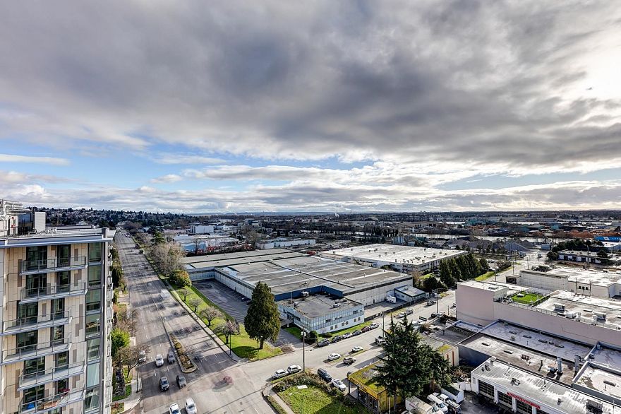 1502 8188 Fraser Street