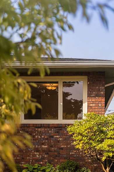 2869 Venables Street